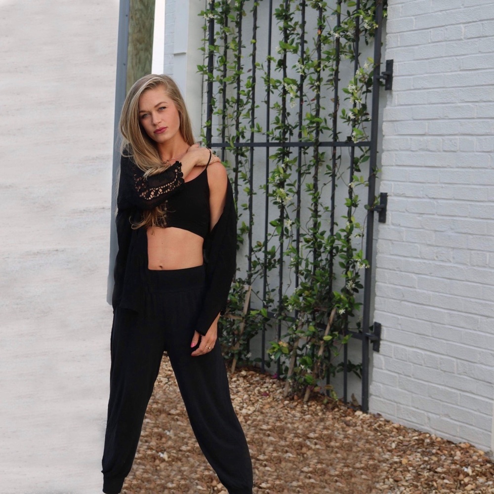 Meet your Posher, Alexis